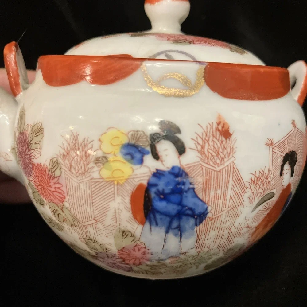 Japanese Kutani Porcelain Tea Pot w/Lid Japan Geisha Girl Cherry Blossom MCM